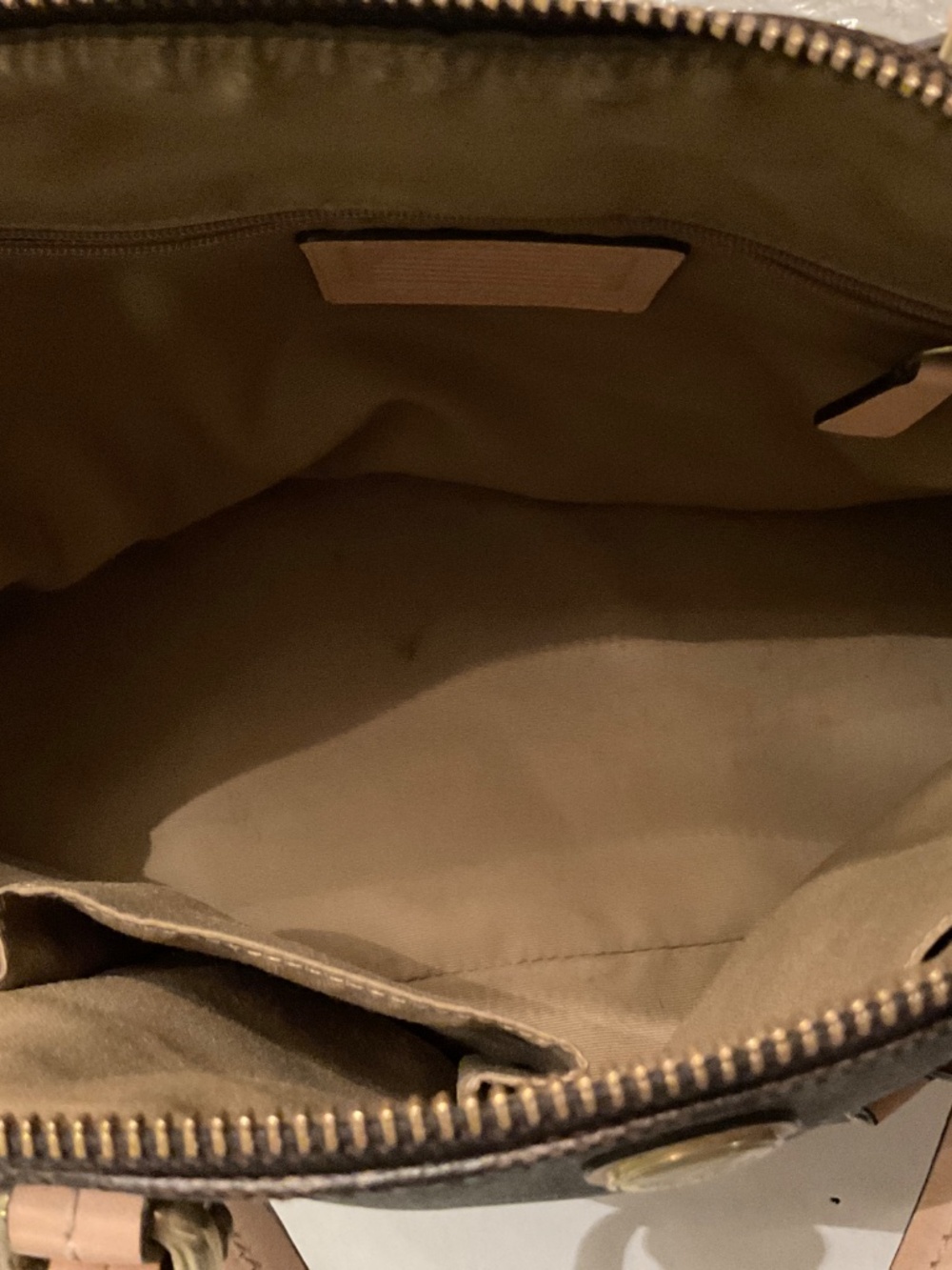 Coach F26184 Signature Peyton Cora Domed Satchel bag - Picture 12 of 12